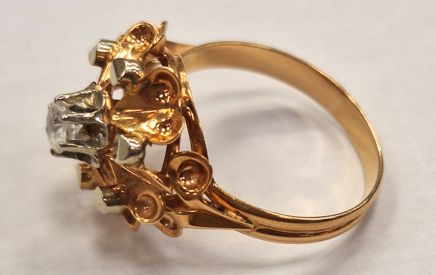 Bague vintage en Or jaune 18K avec topaze