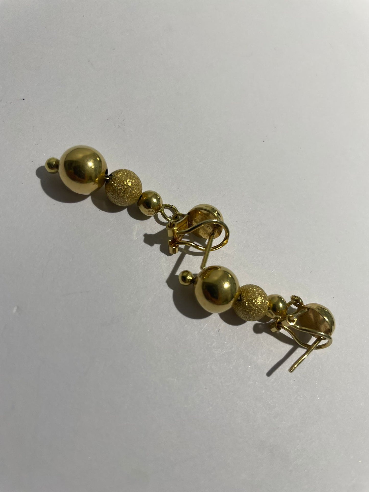 Boucles d'oreilles en or jaune 18K 5.08 Grs