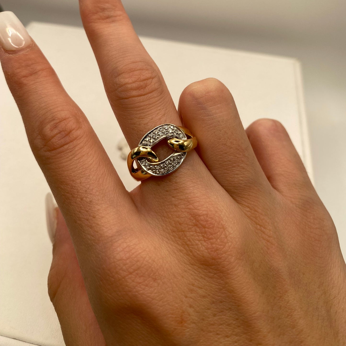 Bague en Or Jaune et Blanc 18K avec 26 diamants 6.67 Grs - Taille 55