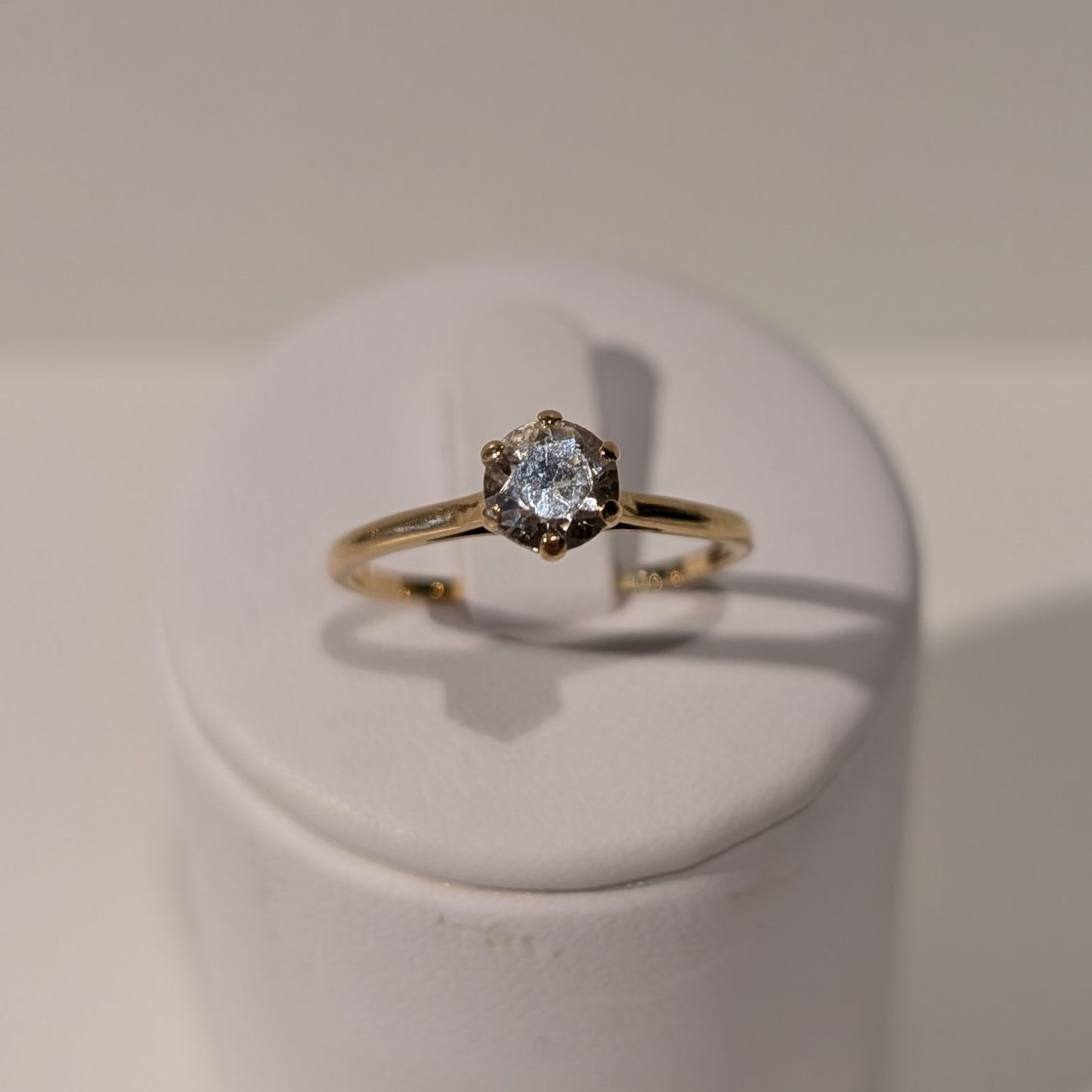 Bague Solitaire Or Jaune 18K avec Zirconium