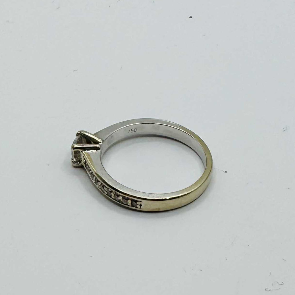 Bague Demi Tour en Or Gris 18K Taille-51