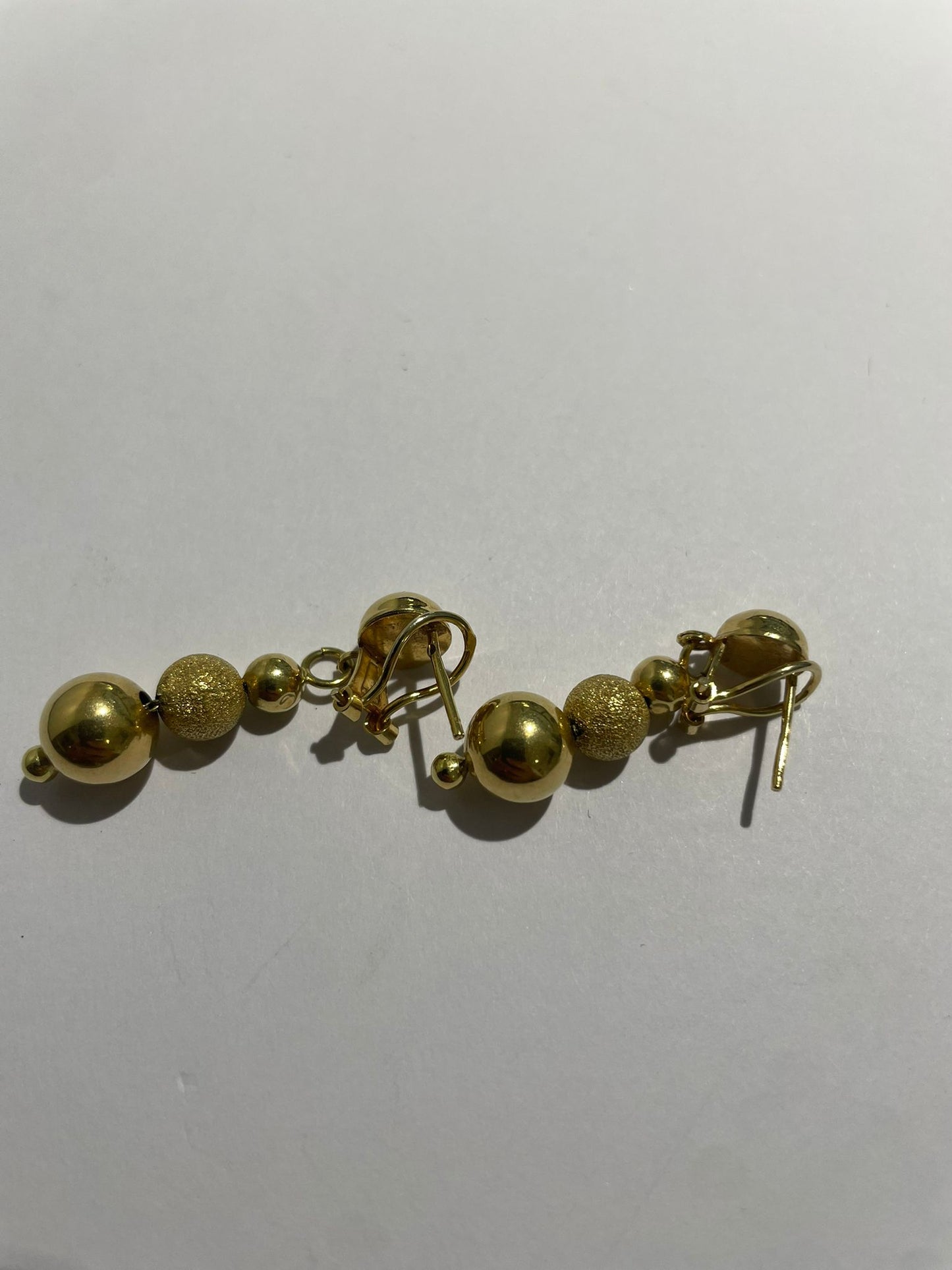 Boucles d'oreilles en or jaune 18K 5.08 Grs