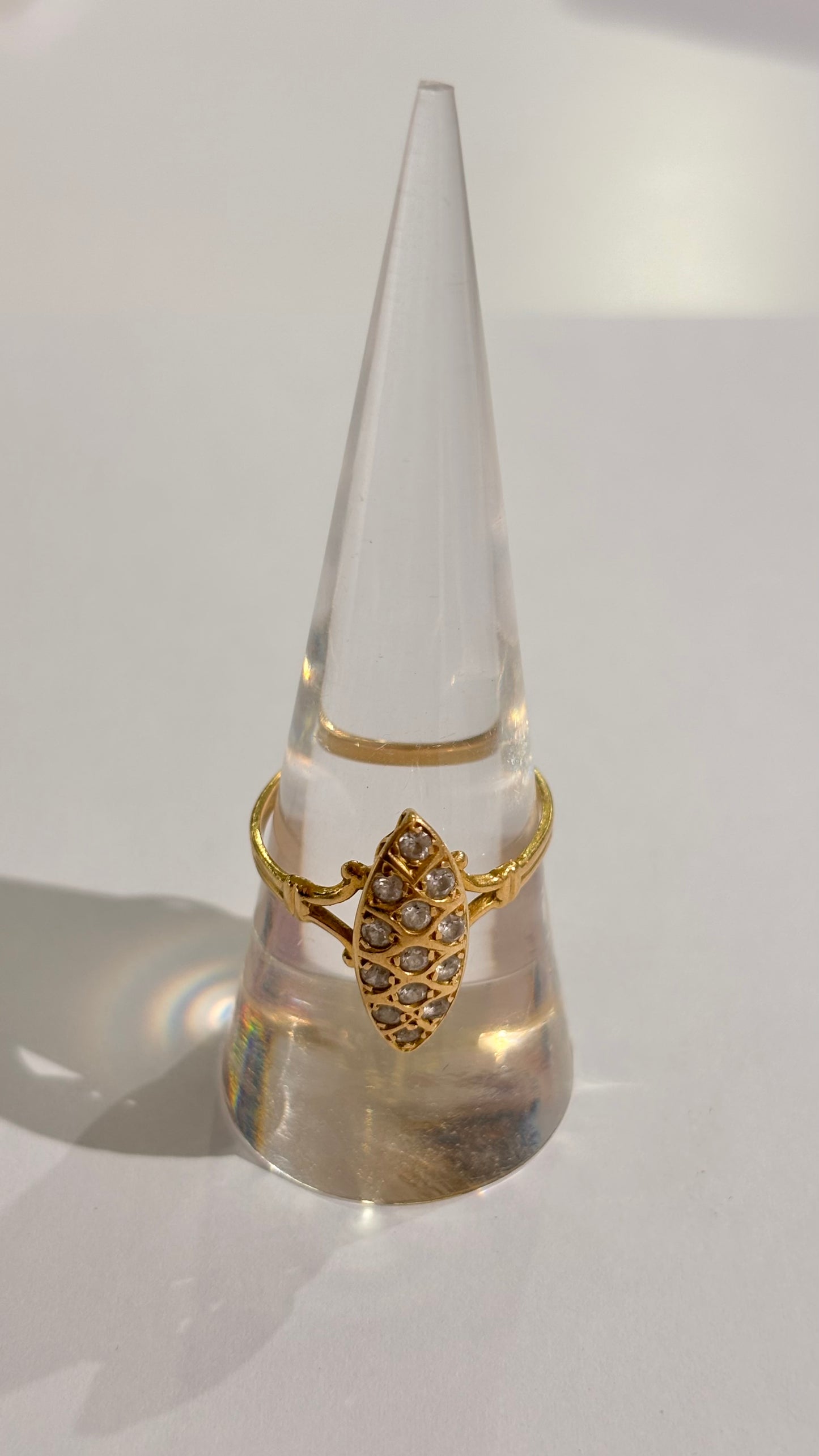 Bague Marquise Or Jaune 18 Carats 13 Oxyde Zirconium