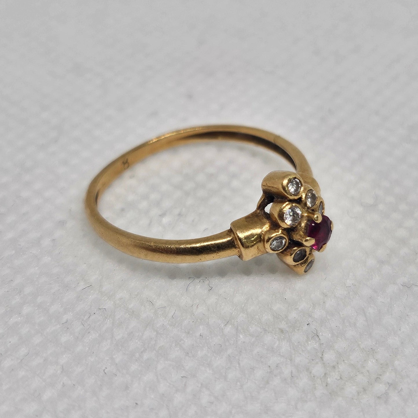 Bague Chou Marguerite Or Jaune 18K Diamants Rubis Taille -49