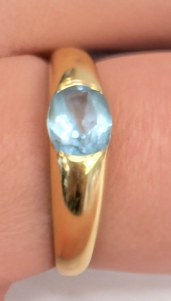 Bague en Or Jaune 18K avec Aigue Marine 2.37 Grs - Taille 52.5