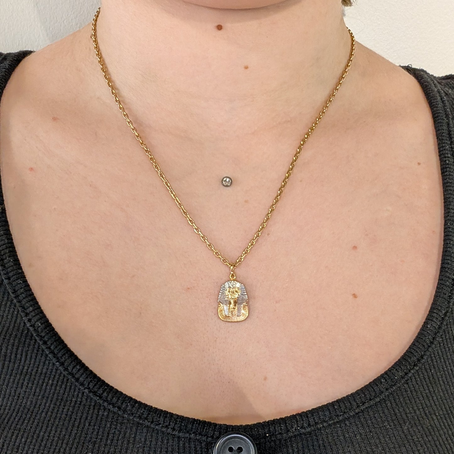 Pendentif Égyptien en Or Jaune 18K 1.42 Grs