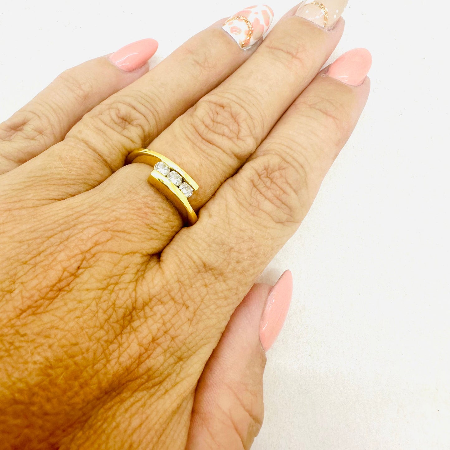 Bague en Or jaune 3 diamants 18K
