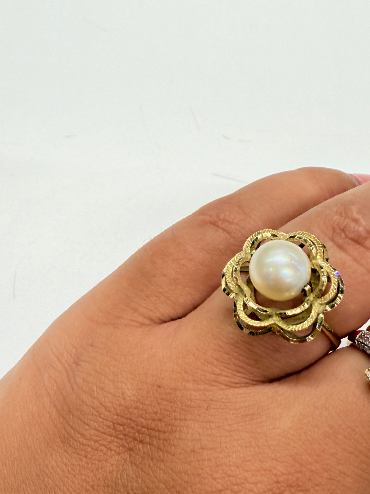 Bague fleur Or Jaune 18k avec perle d'eau douce