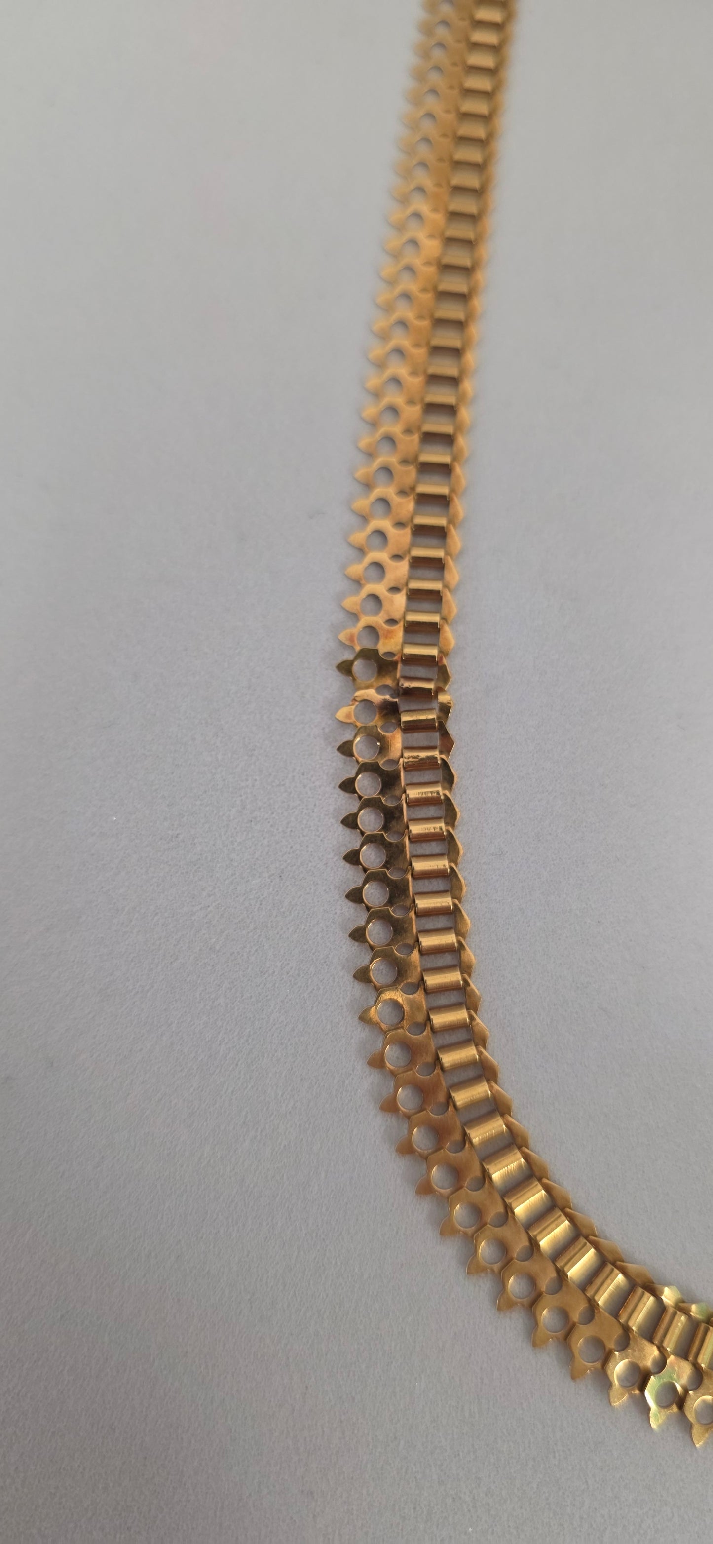 Collier Ras du Cou Or Jaune 18K 31.34 Grs