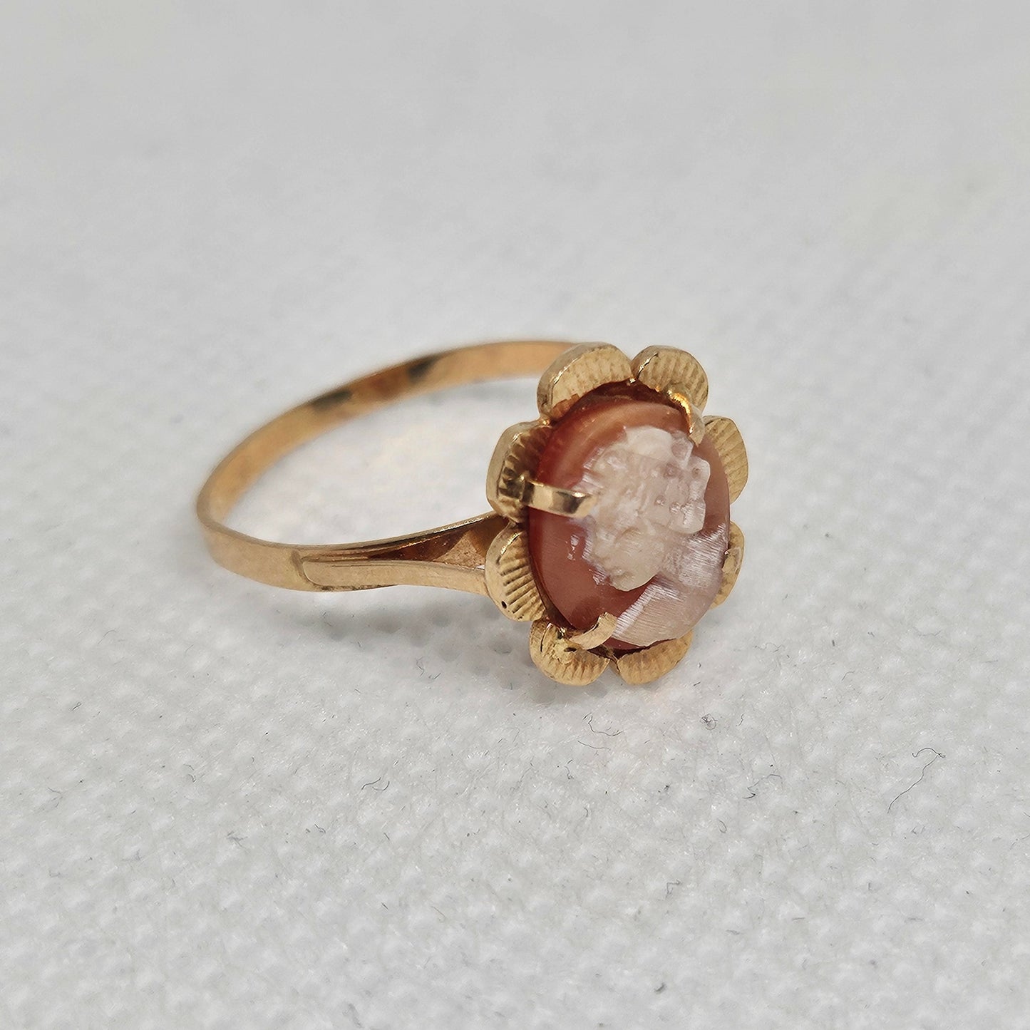 Bague en or jaune taille -51