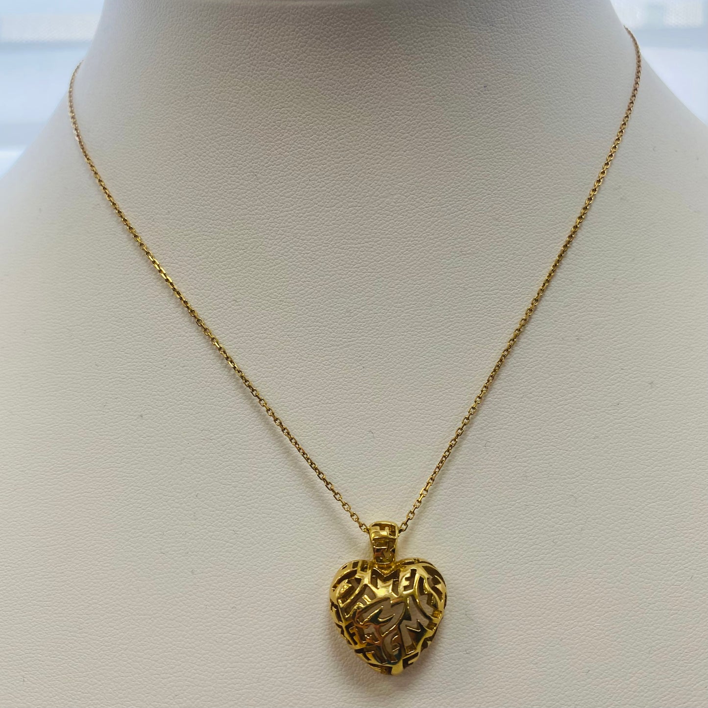 Pendentif Symbole Coeur Or Jaune 18K