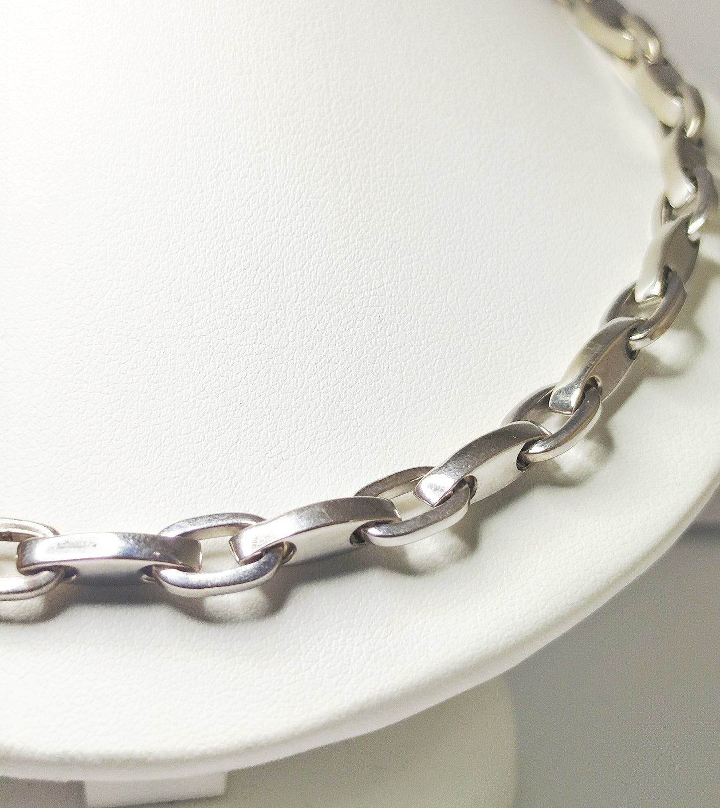 Collier Ras du Cou Or Jaune et Blanc 18K 48.14 Grs
