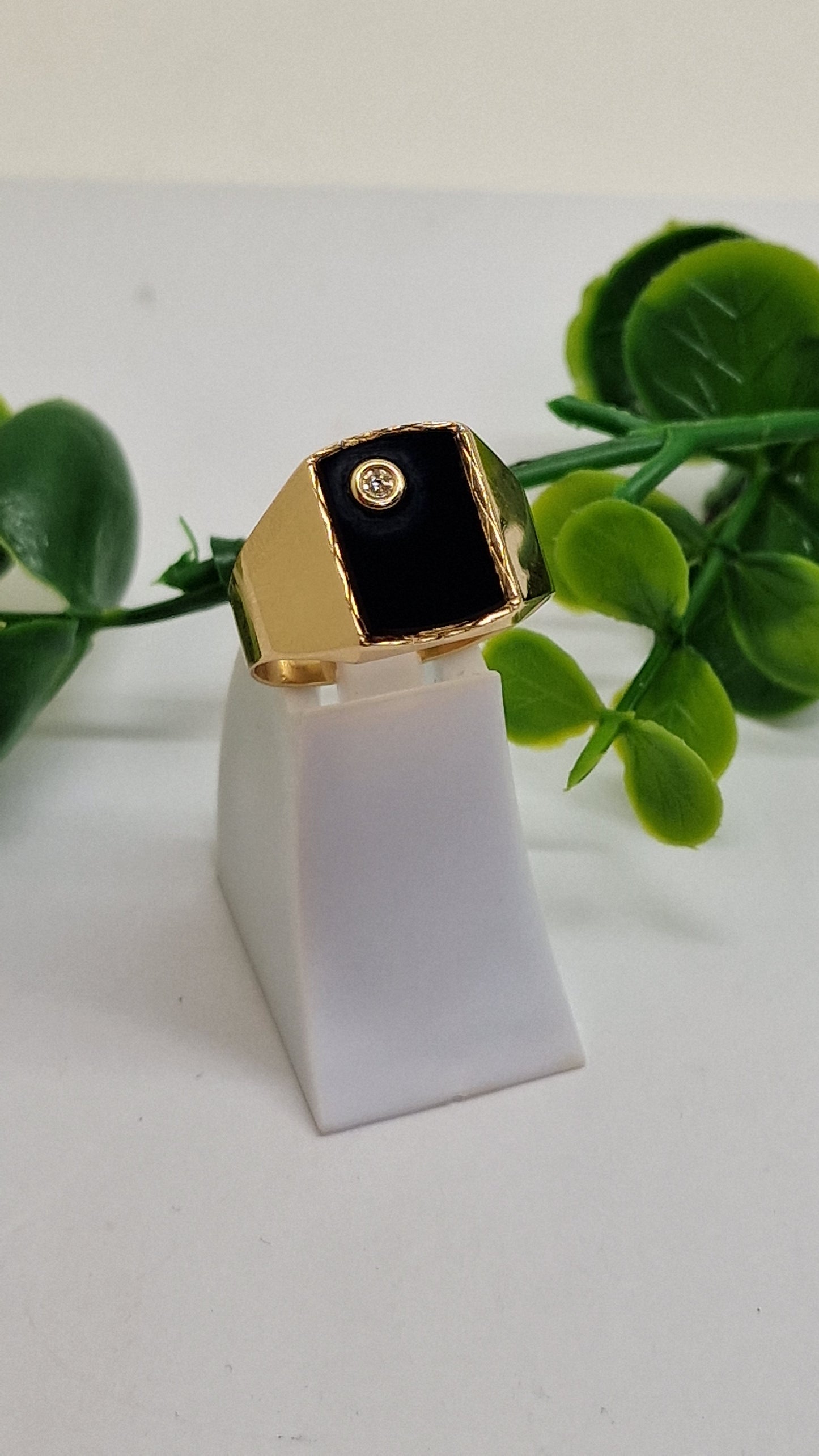 Chevalière en Or 18K avec Onyx T.67