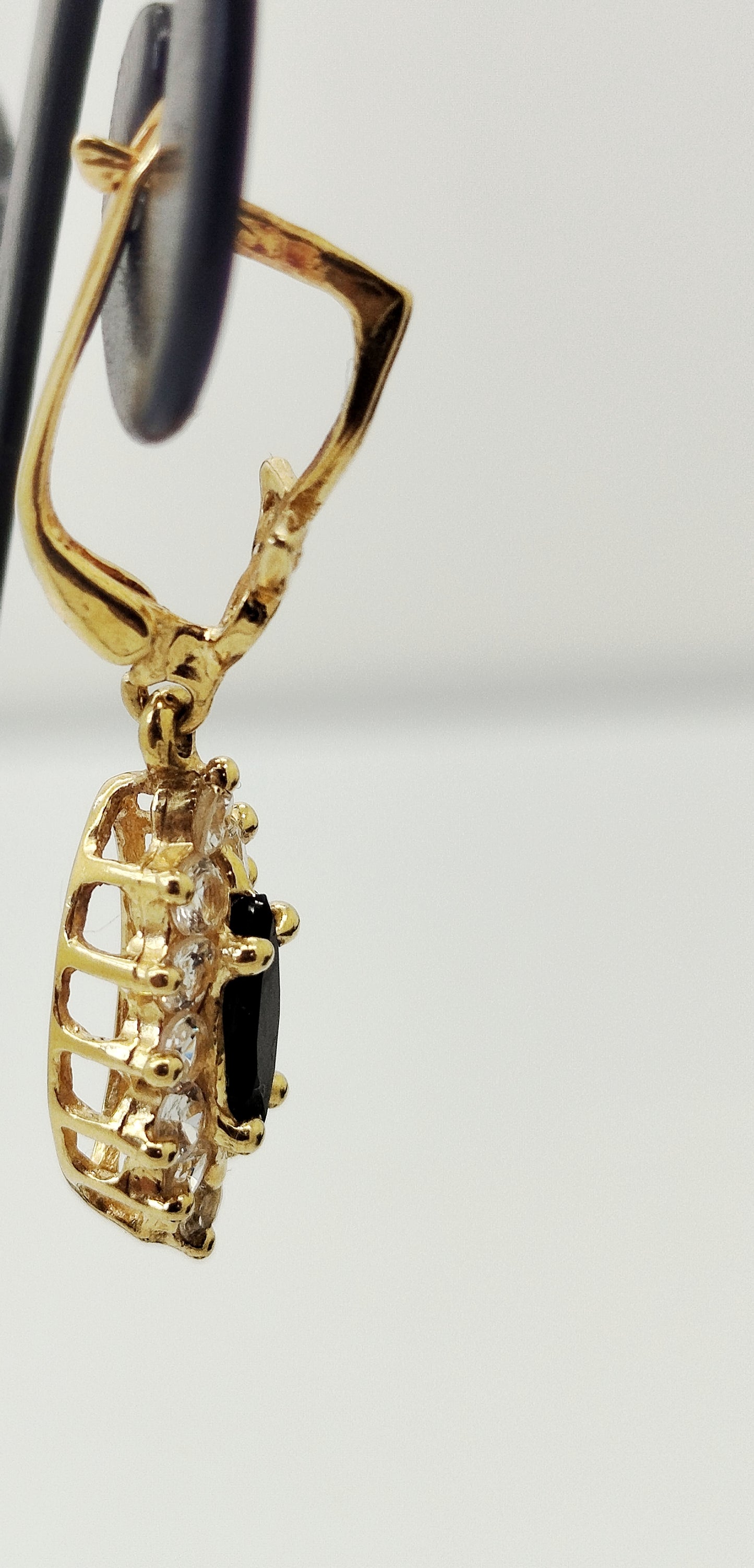 Boucles d'oreilles en or jaune 18K 6.03 Grs