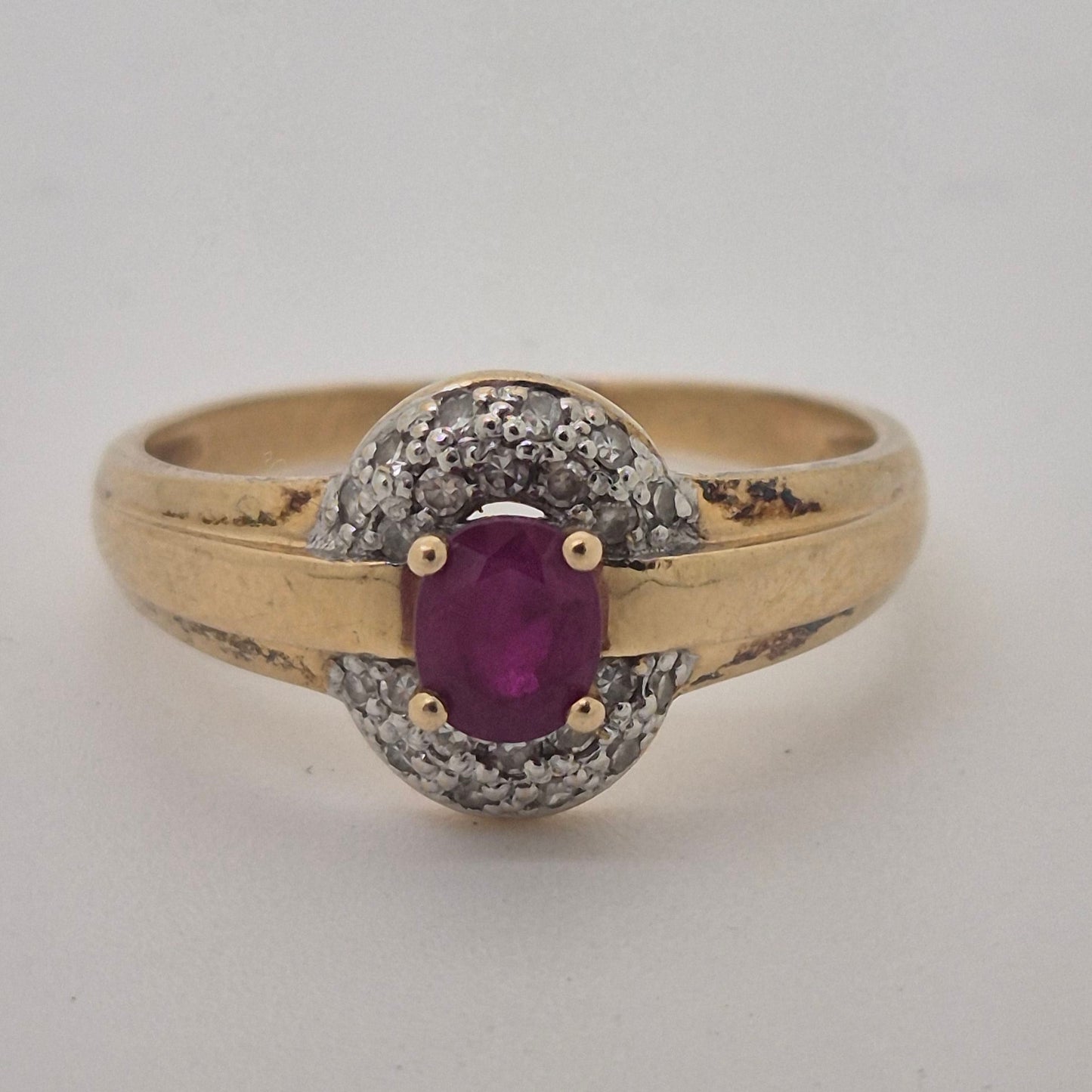 Bague en Or 18K avec diamants et rubis