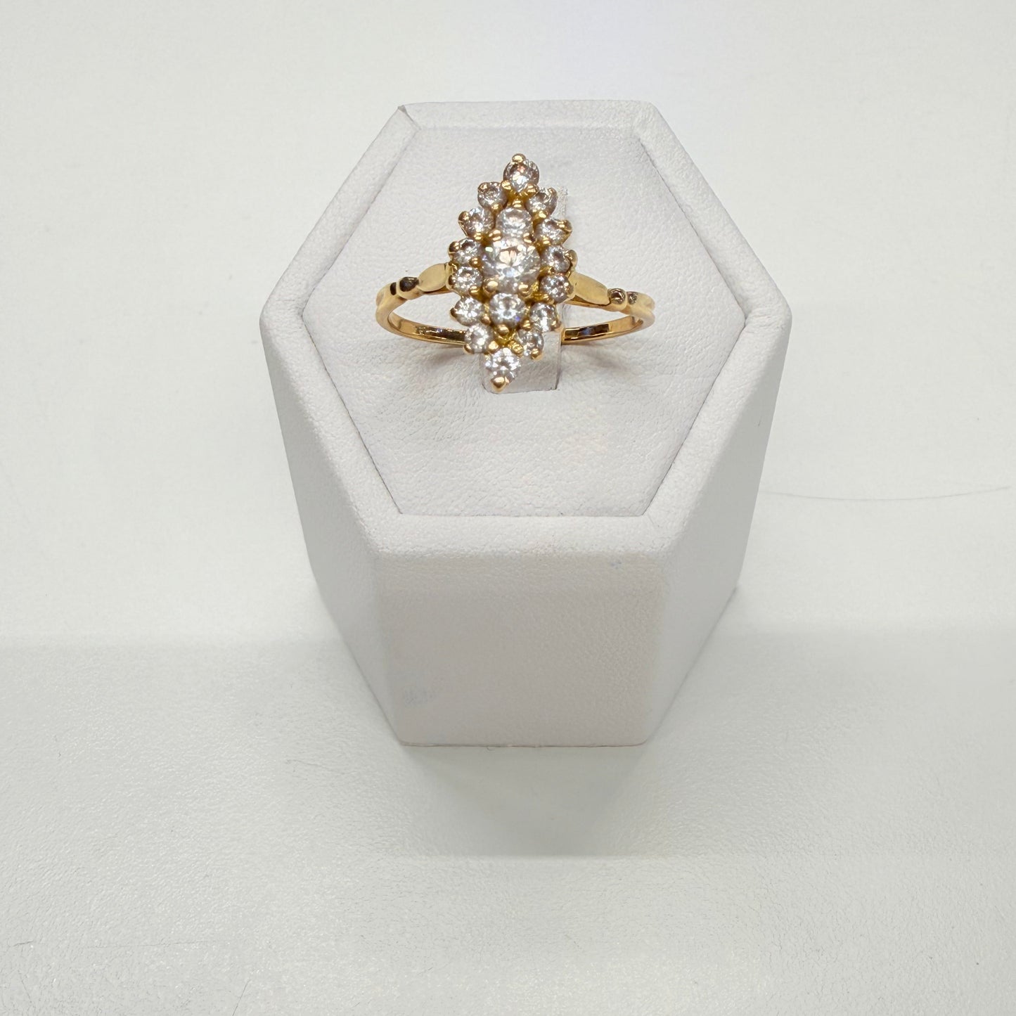 Bague Marquise Or Jaune 18k avec Zirconiums - Taille 59