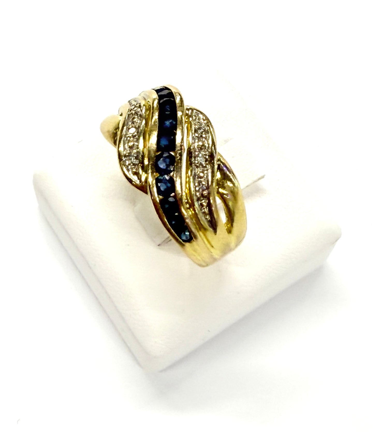 Bague empierrée 18K avec Saphirs et Diamants