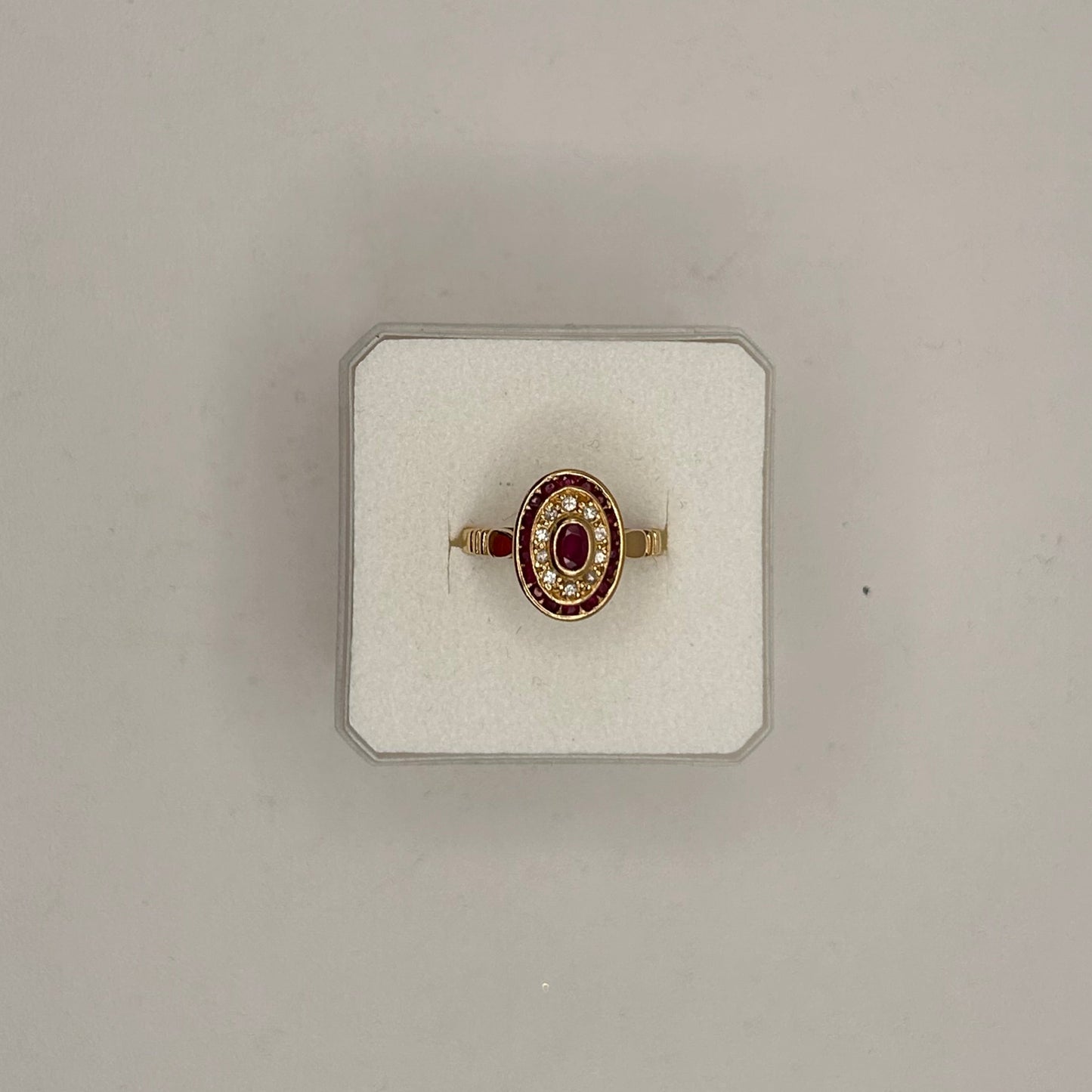 Bague en Or Jaune 18K avec Rubis et Diamant