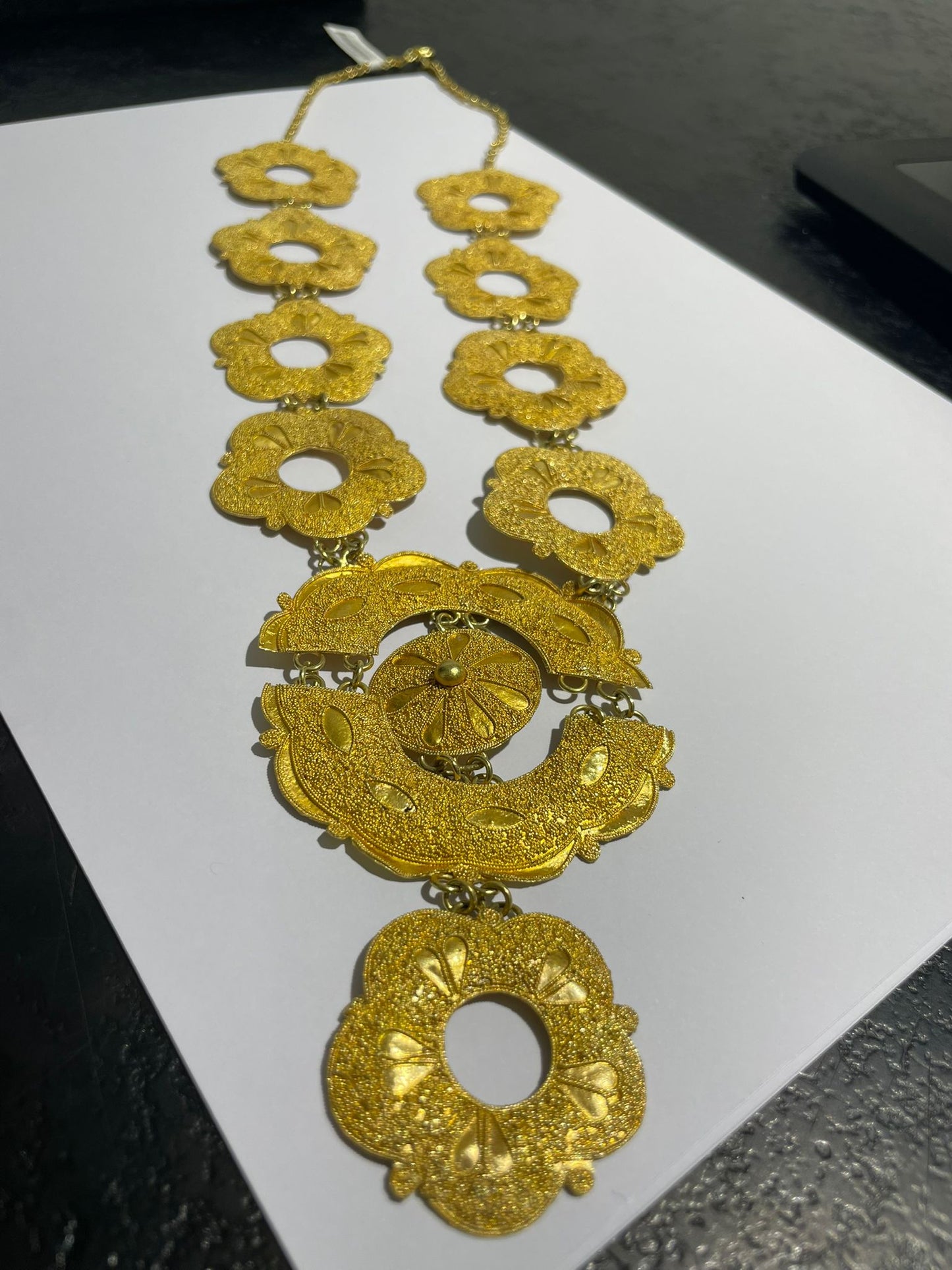 Collier pendentifs fleurs en or jaune 18K 92.30 Grs