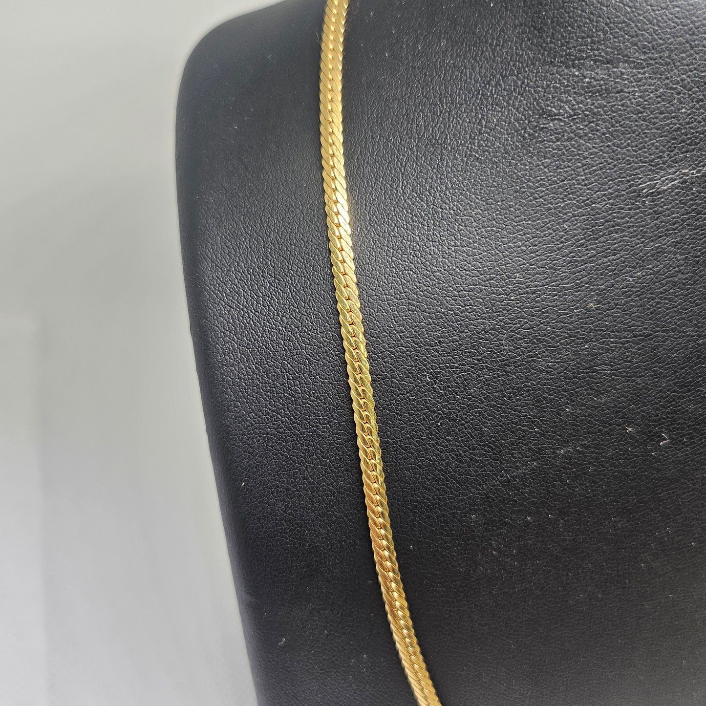 Collier en Or Jaune18 Carats Longueur - 44 cm