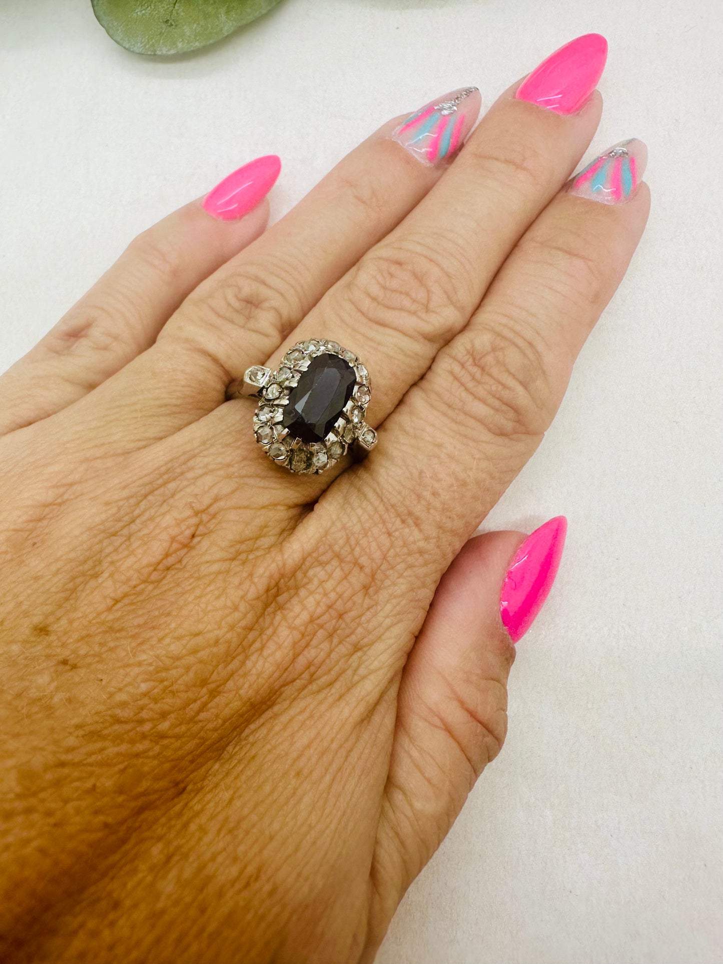 Bague ancienne en Or Blanc avec Diamants et saphir