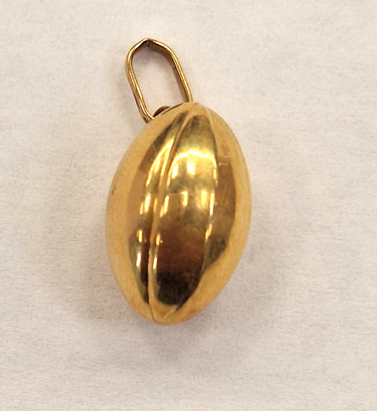 Pendentif Ballon Rugby Or Jaune 18 Carats