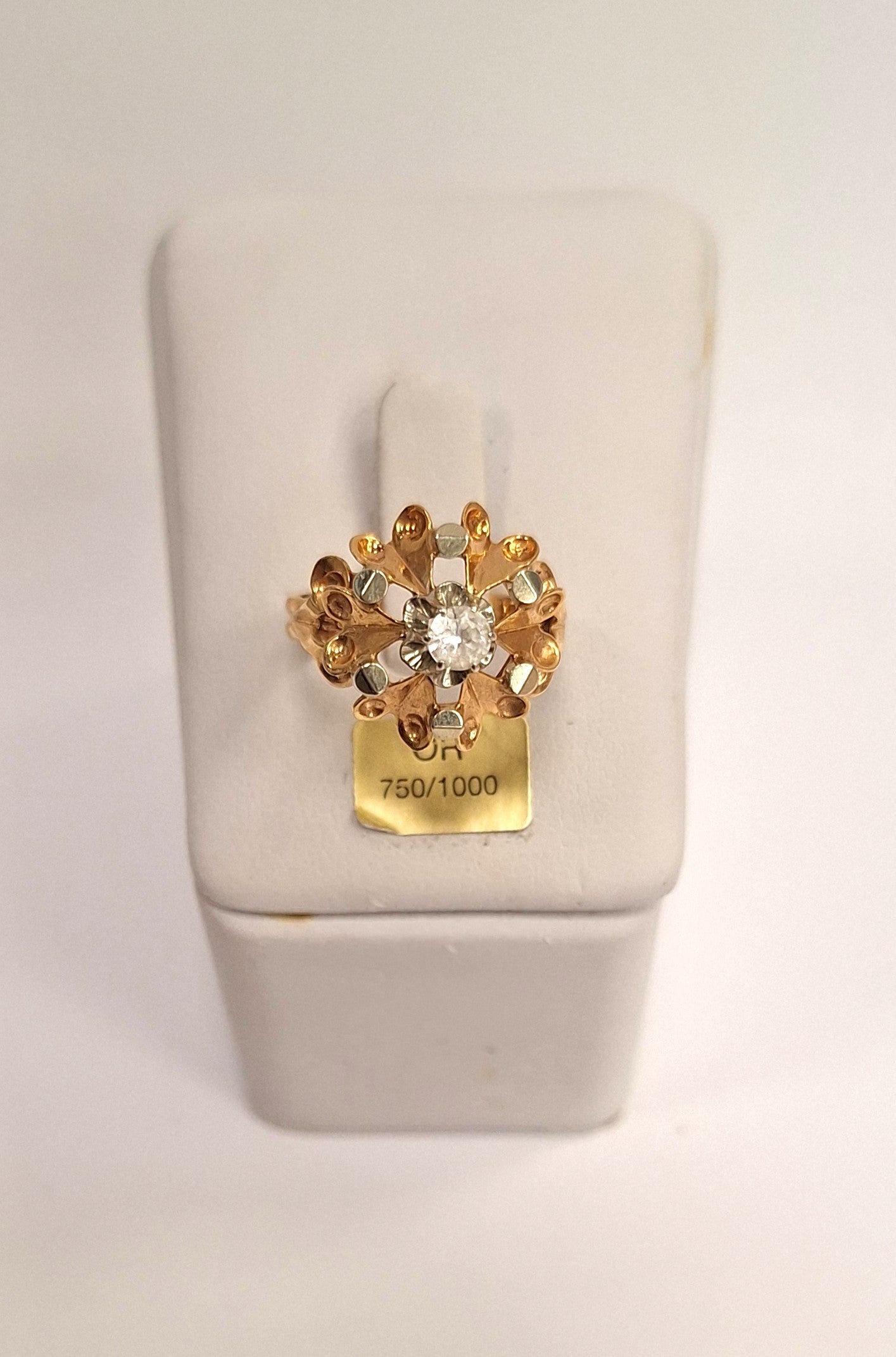 Bague vintage en Or jaune 18K avec topaze