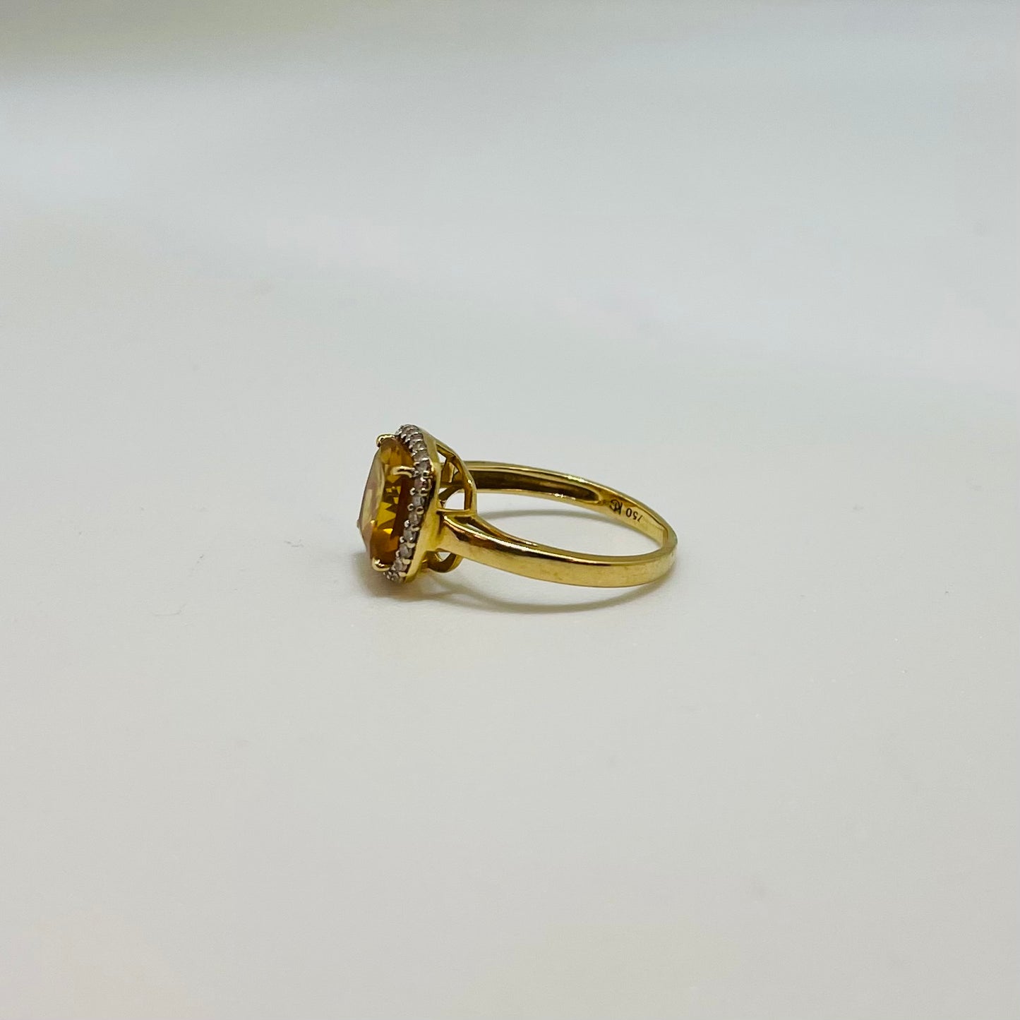 Bague Citrine et Diamants en Or Jaune 18K Taille-47.5