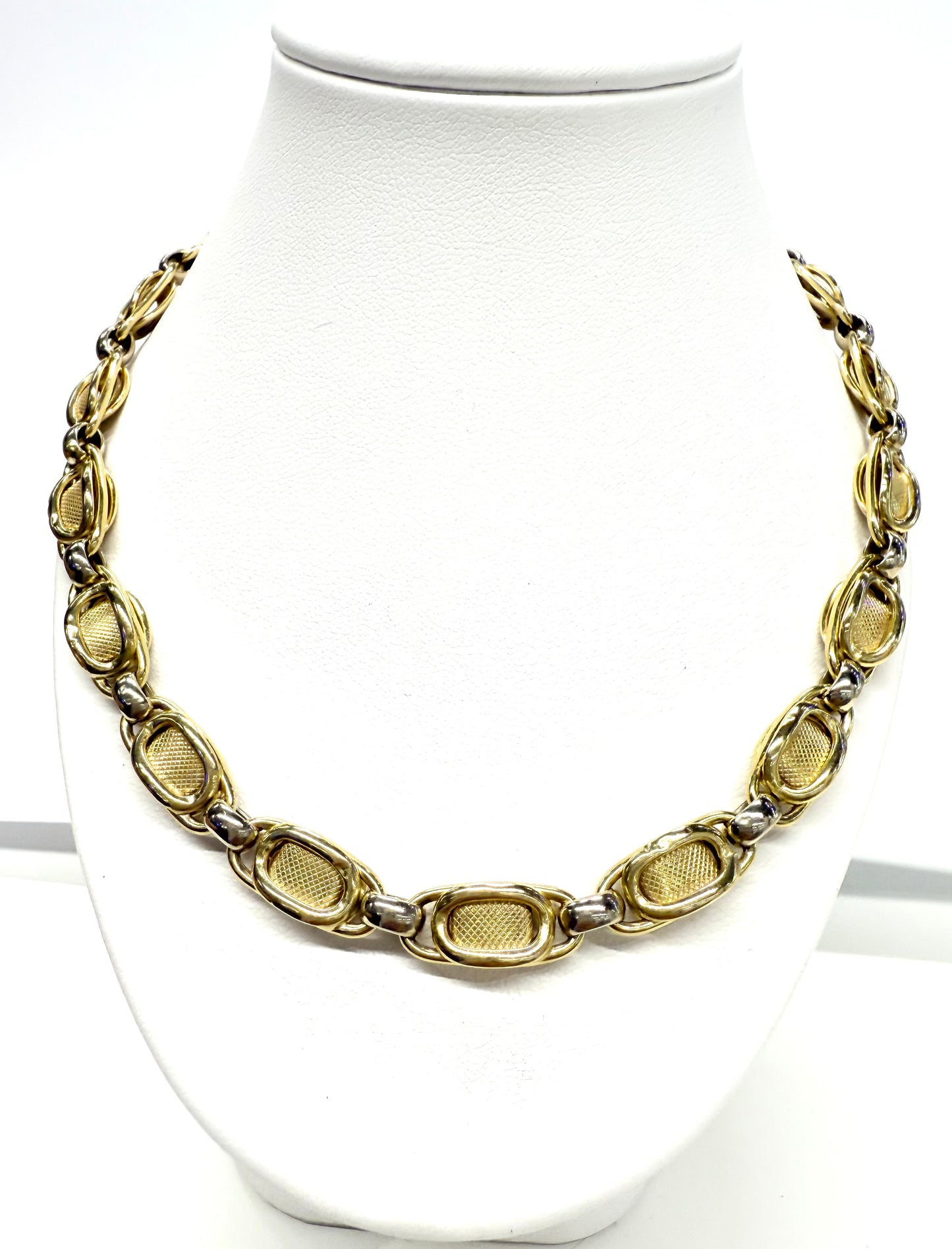 Collier Ras du Cou en 2 Ors 18K