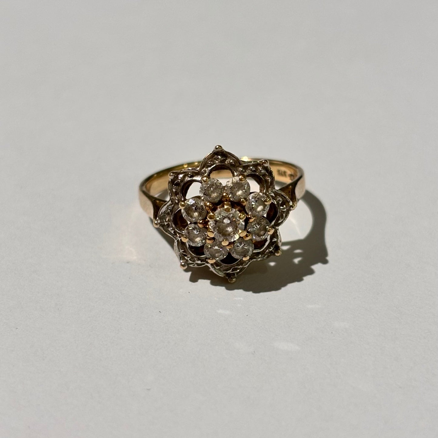 Bague Chou en Or Jaune avec 9 Oxyde de Zirconium