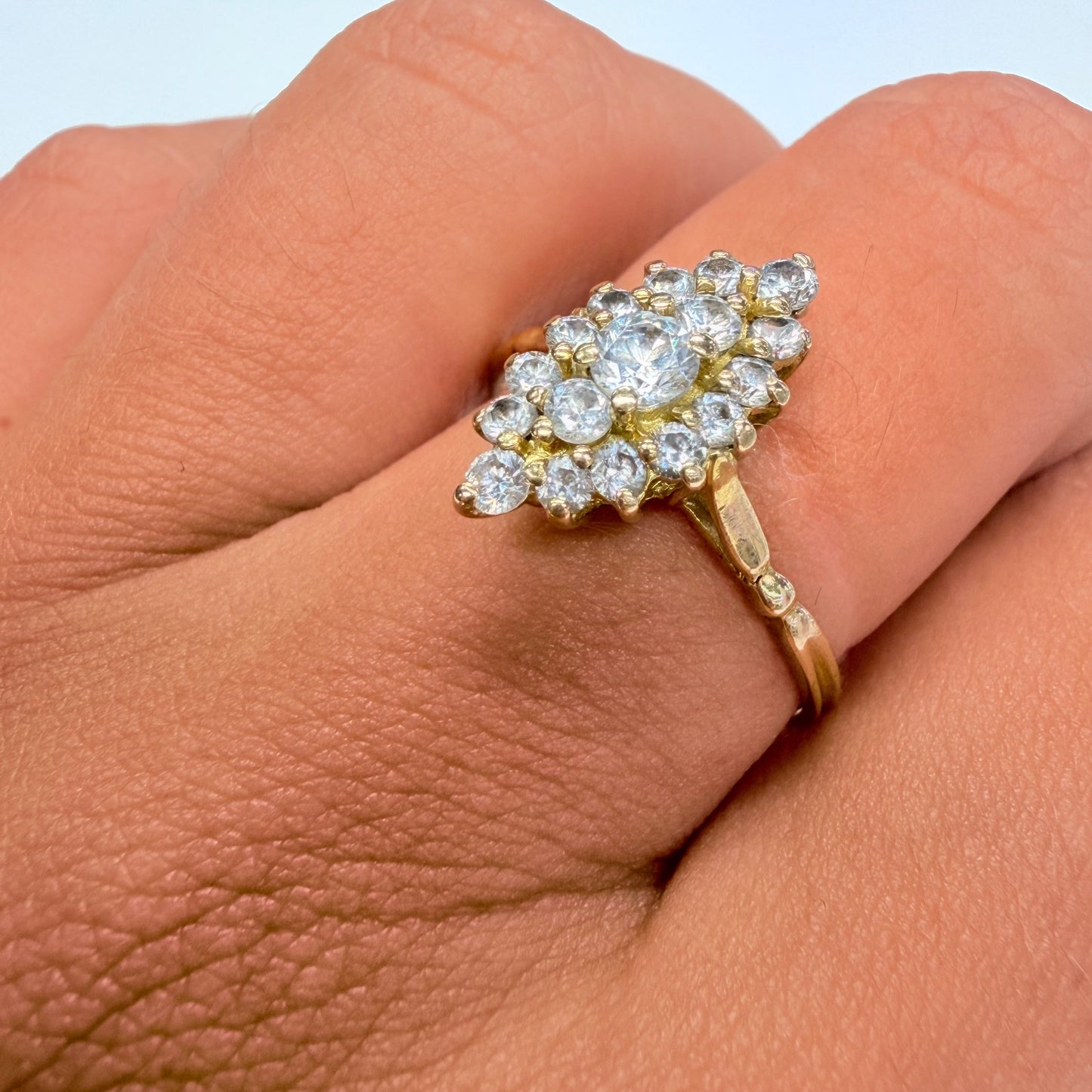 Bague Marquise Or Jaune 18k avec Zirconiums - Taille 59