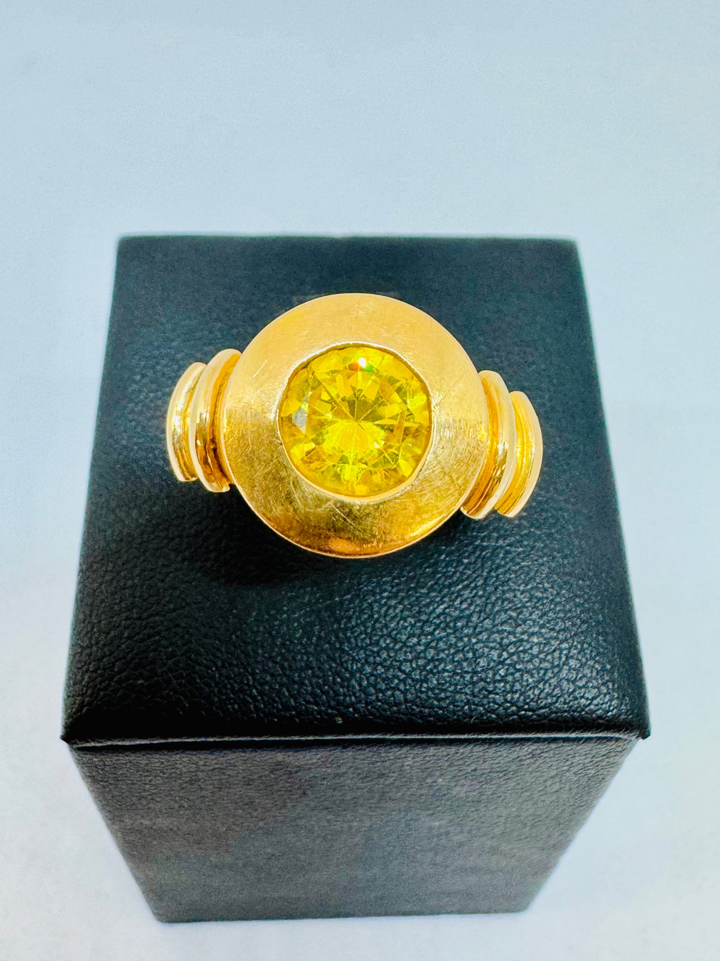 Bague Tank en Or Jaune 18 Carats avec Oxyde de Zirconium