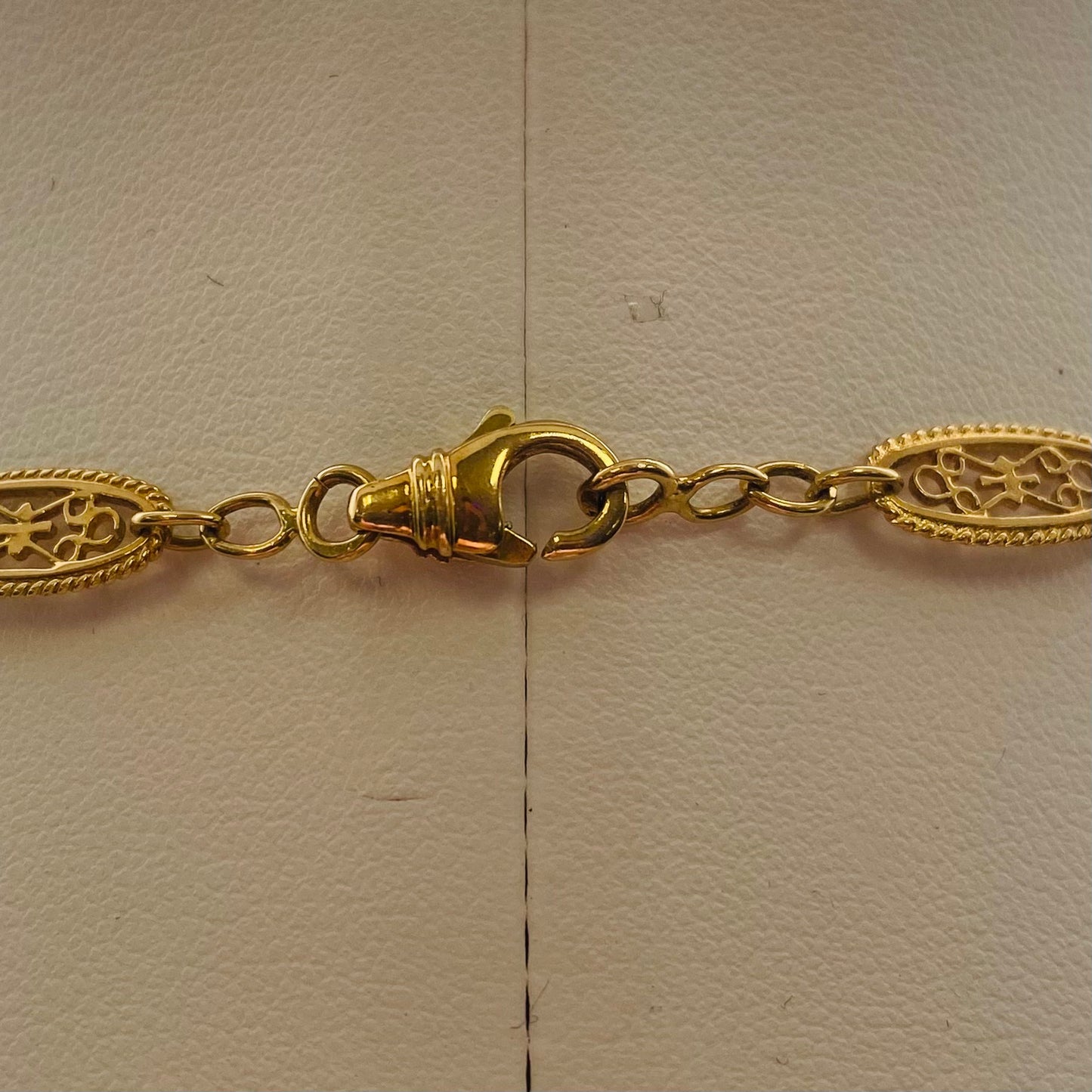 Collier Princesse en Or Jaune 18 carats avec Perles Nacrées - 12.50 Grs