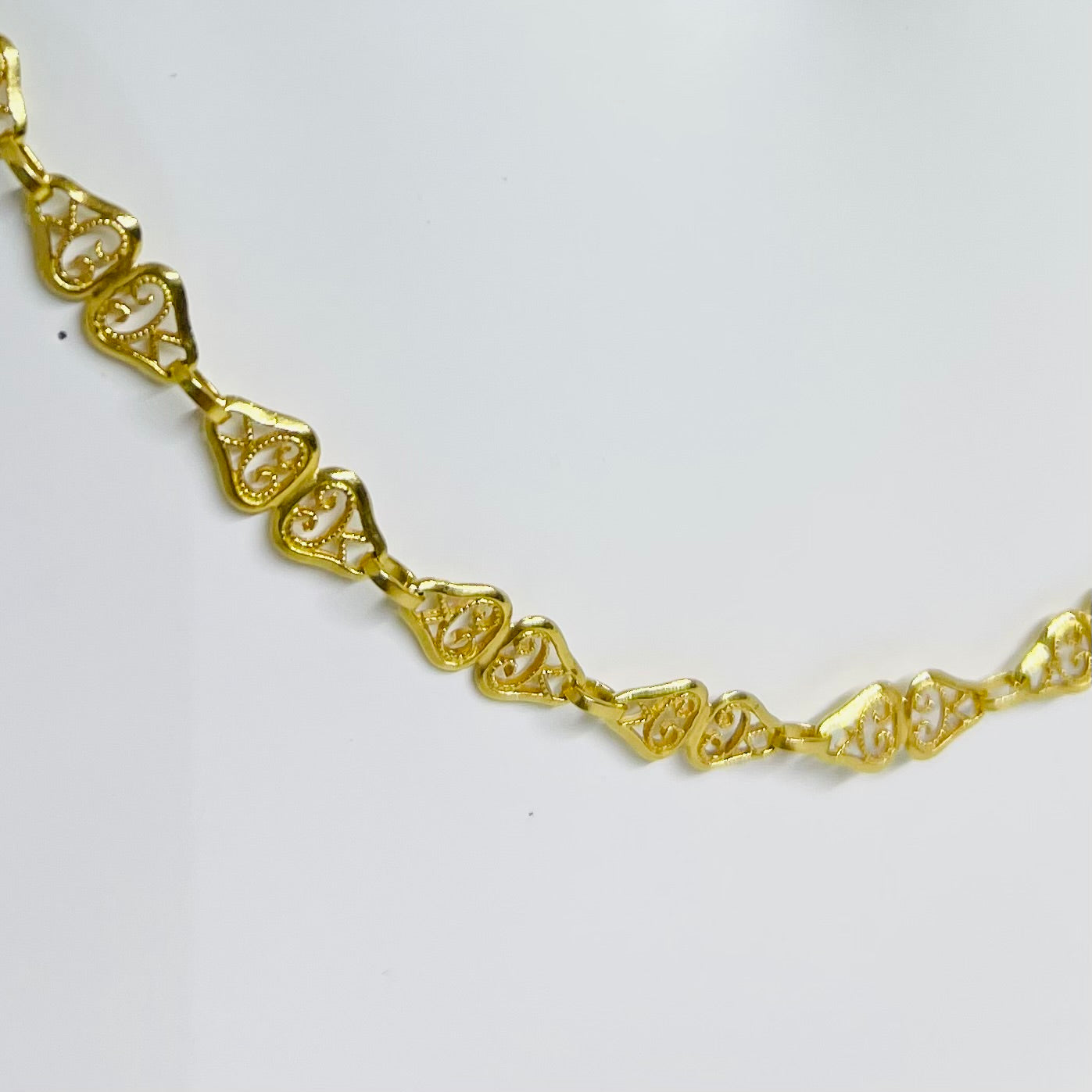 Collier en Or Jaune 18 Carats Filigrane 68 cm