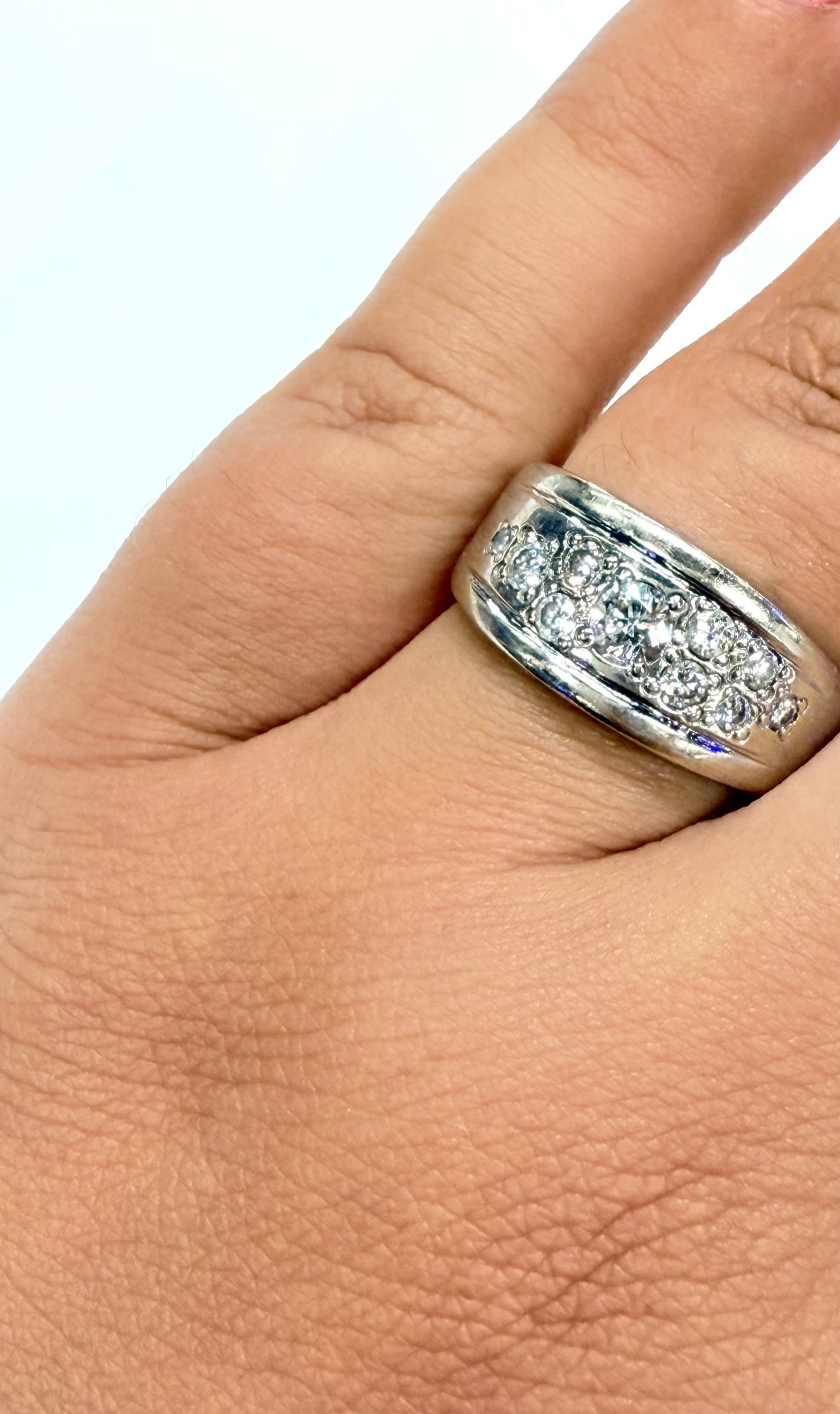 Bague Jonc en Or blanc 18k avec diamants et oxyde de zirconium