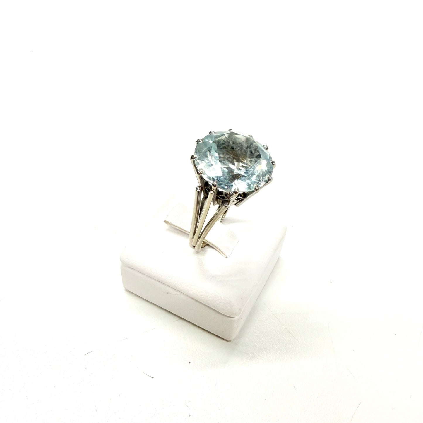Bagues en or gris 18k Taille-54