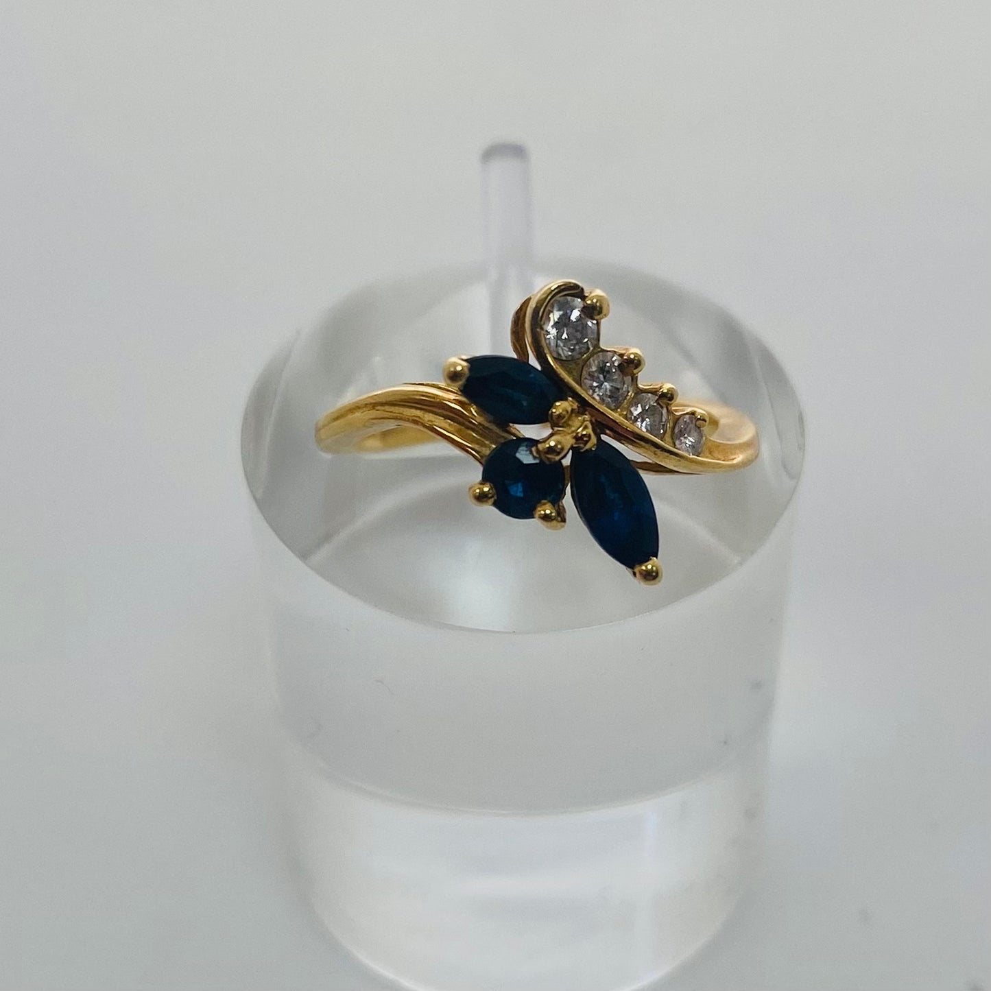 Bagues en Or Jaune avec Diamants et Saphirs