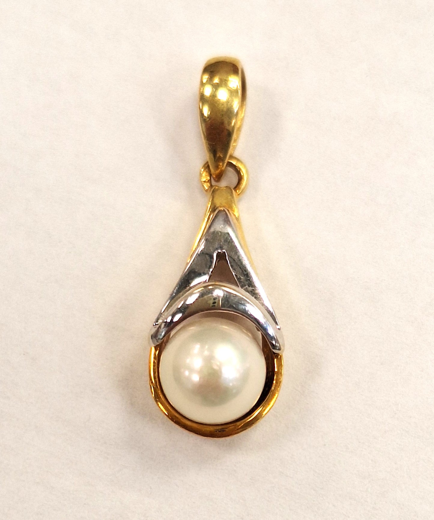 Pendentif Goutte Or Jaune et Blanc 18K avec Perle