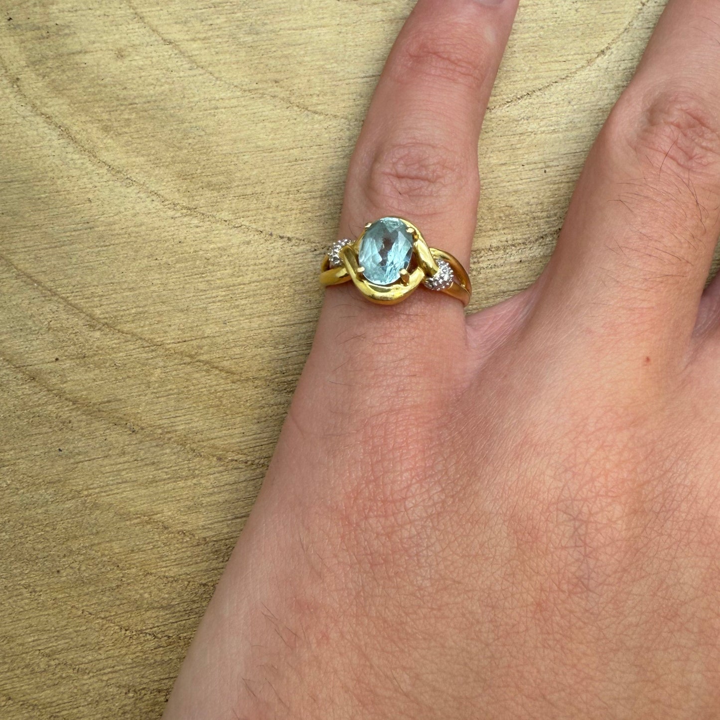 Bague en Or Jaune 18K avec Oxyde de Zirconium Bleu 2.5 Grs - Taille 54