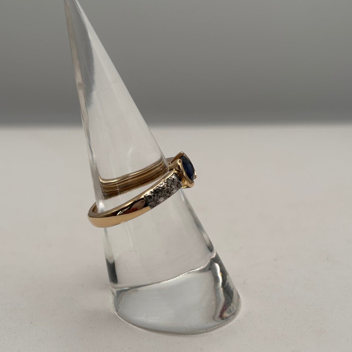 Bague Or Jaune 18 Carats avec Saphir et Diamants