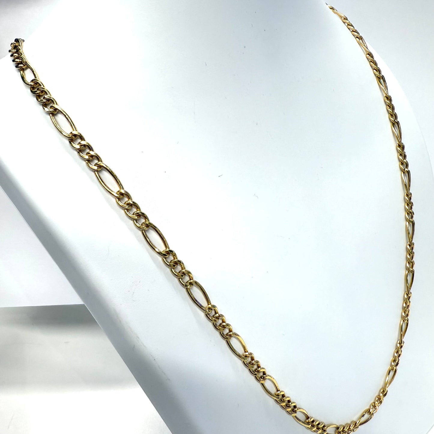 Collier à longue chaîne en or jaune 18 carats – 13,50 Grs