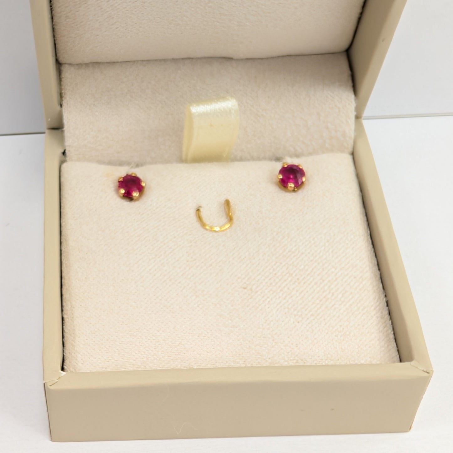Boucles d'oreilles en Or Jaune 18K 1.58 Grs