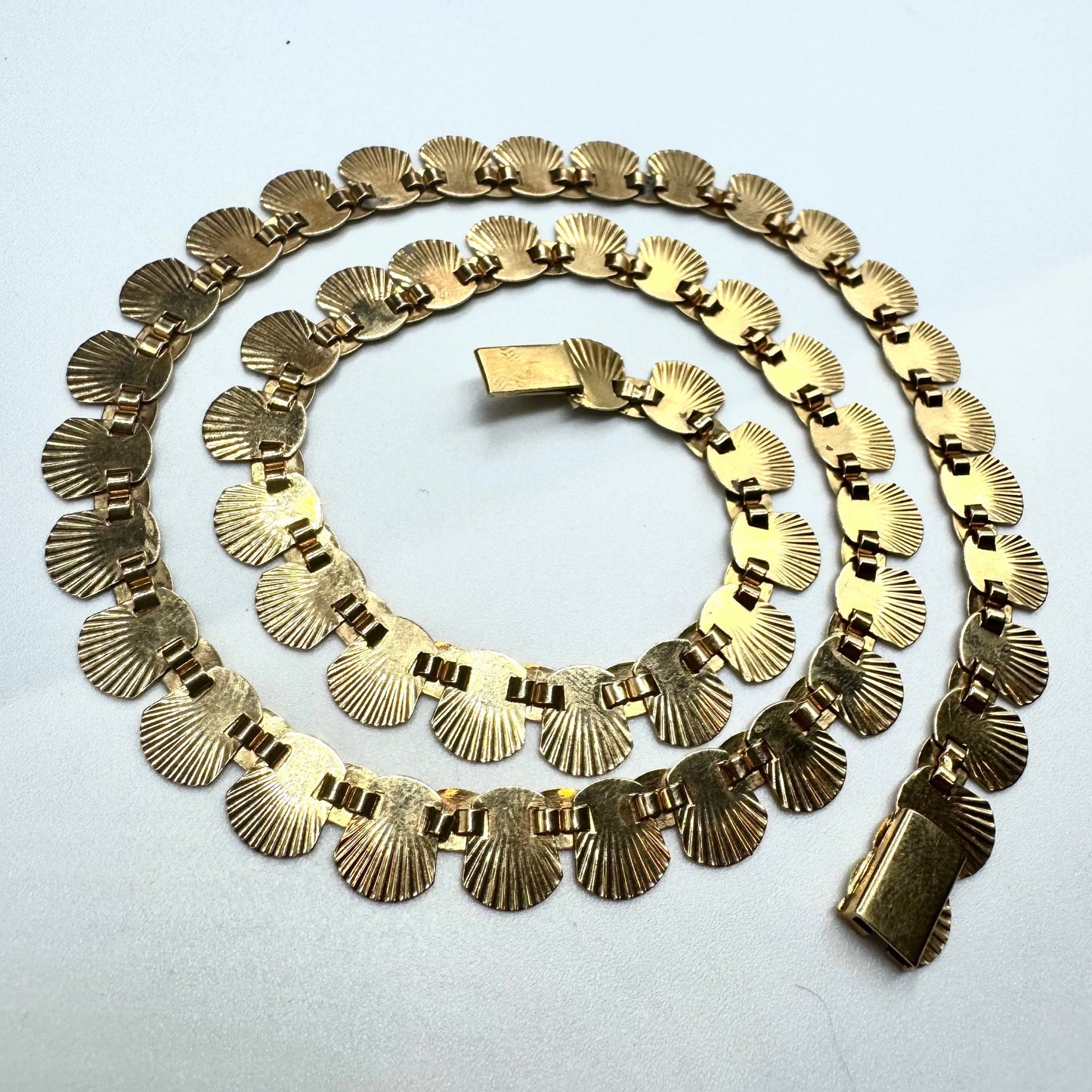 Collier Ras-du-Cou en Or Jaune 18 Carats et Maille Coquille Longueur -43,5