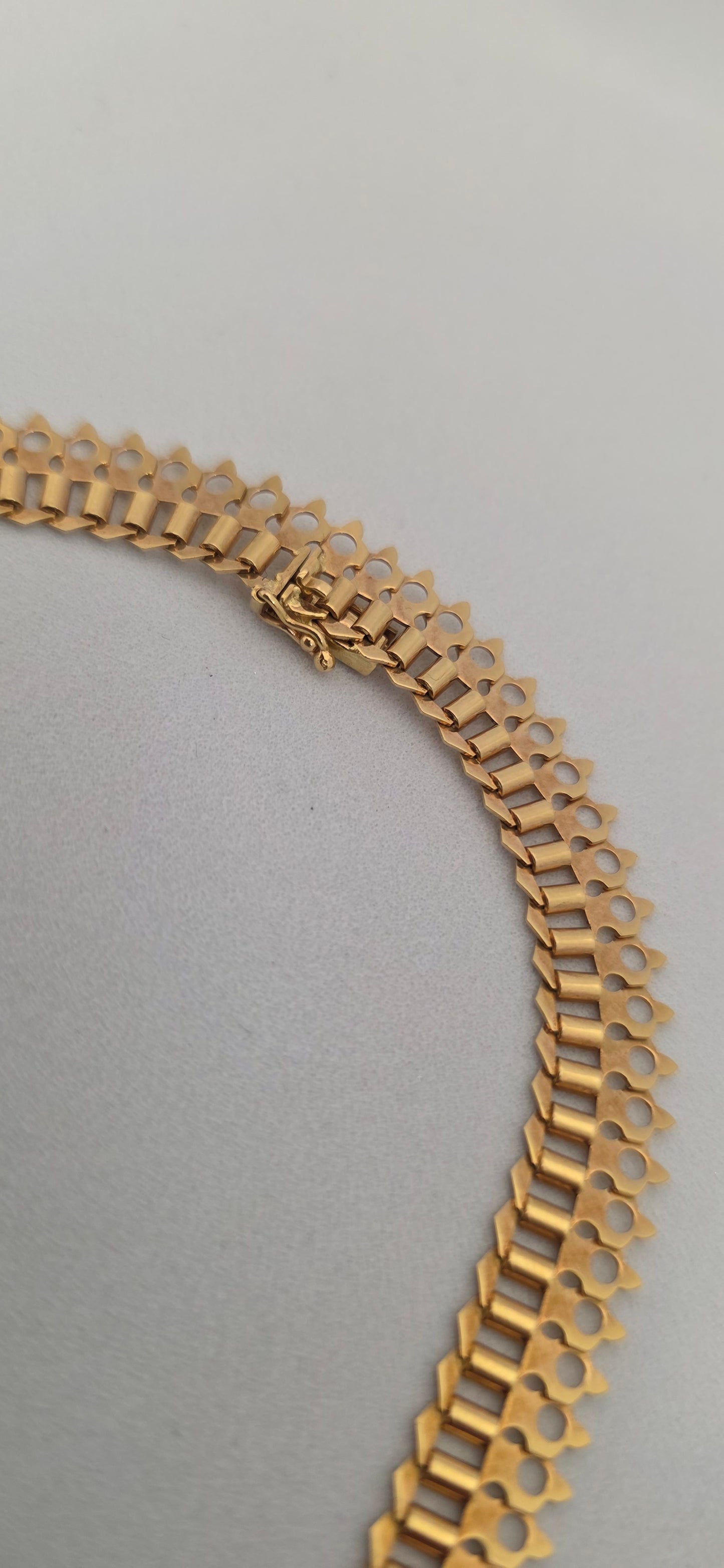 Collier Ras du Cou Or Jaune 18K 31.34 Grs