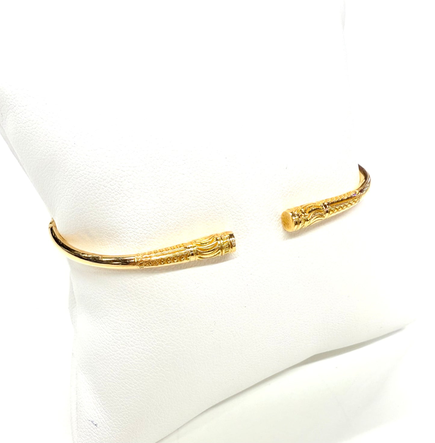 Bracelet Jonc Malgache en Or Jaune 18k 15.91 Grs