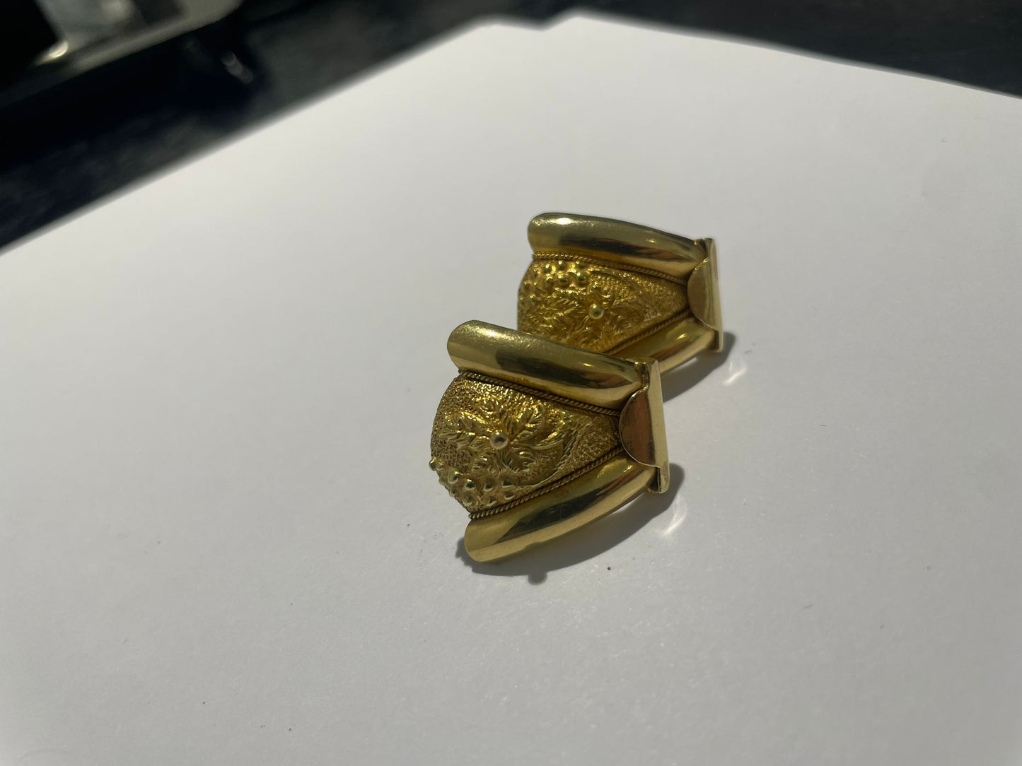 Boucles d'oreilles en or jaune 18K 8.24 Grs