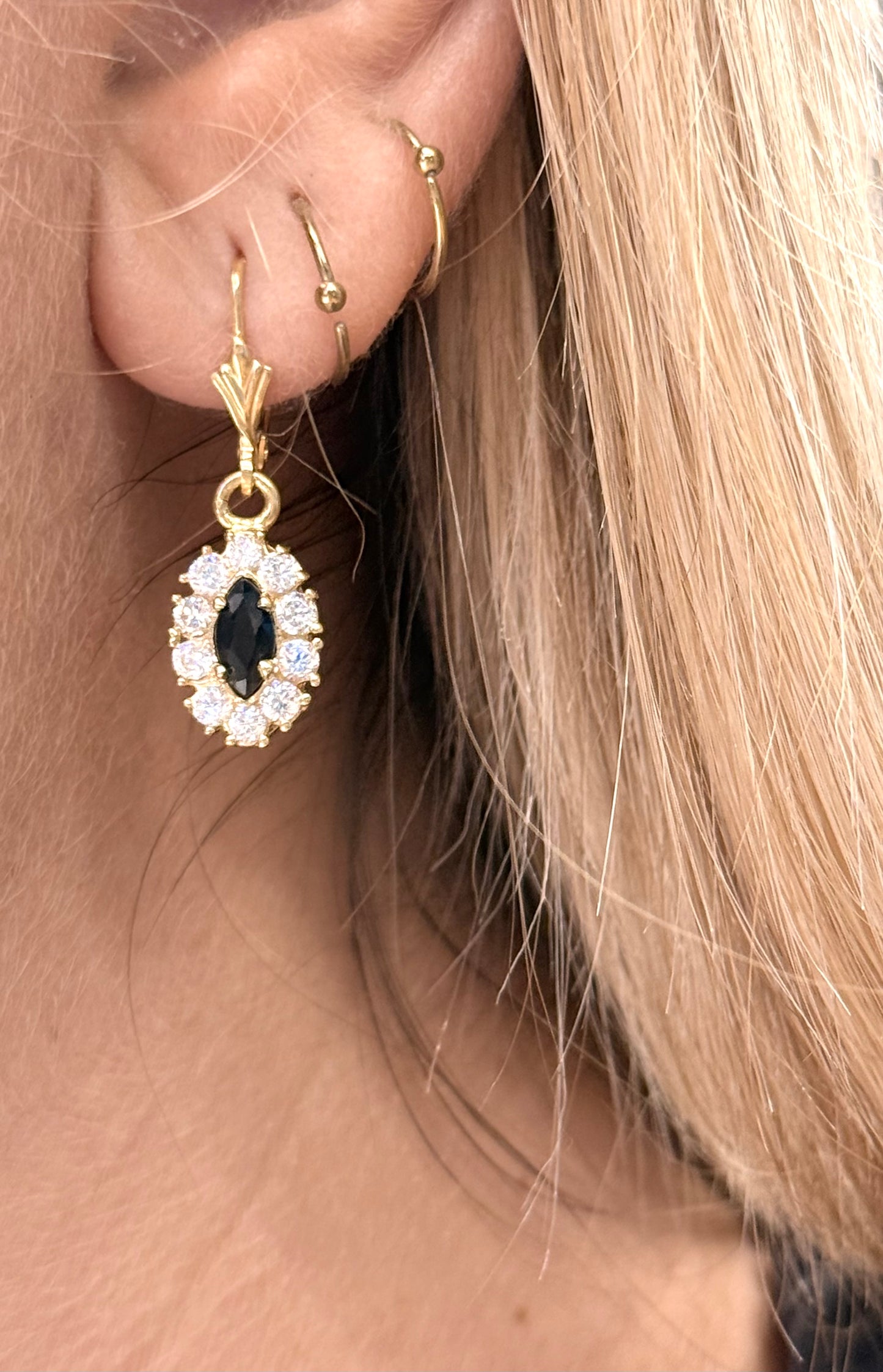 Parure 18K Collier, Bracelet et Boucles d'oreille Saphirs et Zirconiums