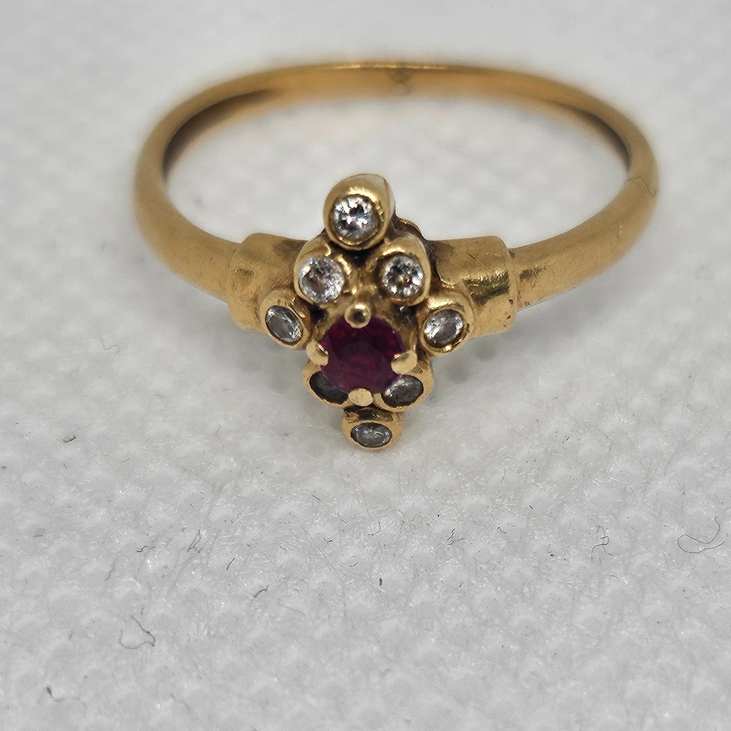 Bague Chou Marguerite Or Jaune 18K Diamants Rubis Taille -49