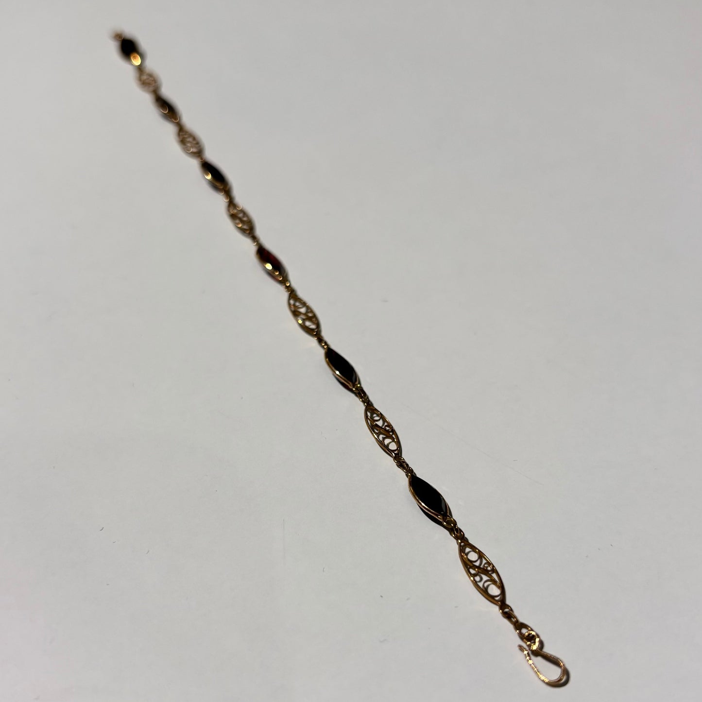 Bracelet Figaro Or Jaune 18k avec 6 Grenat