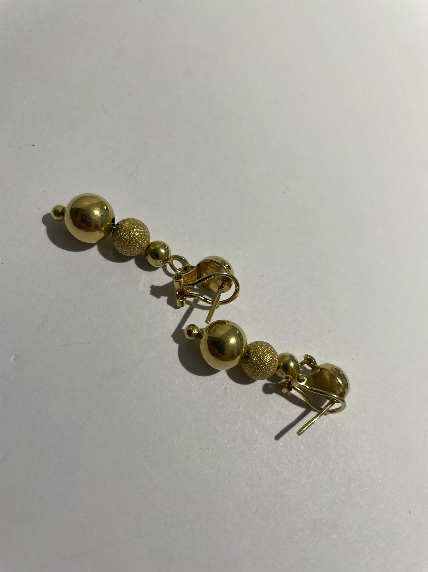 Boucles d'oreilles en or jaune 18K 5.08 Grs